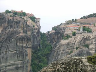 Греция. Метеоры. Самый крупный из монастырей (фото)